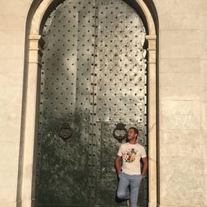 Meet your Posher, Adil